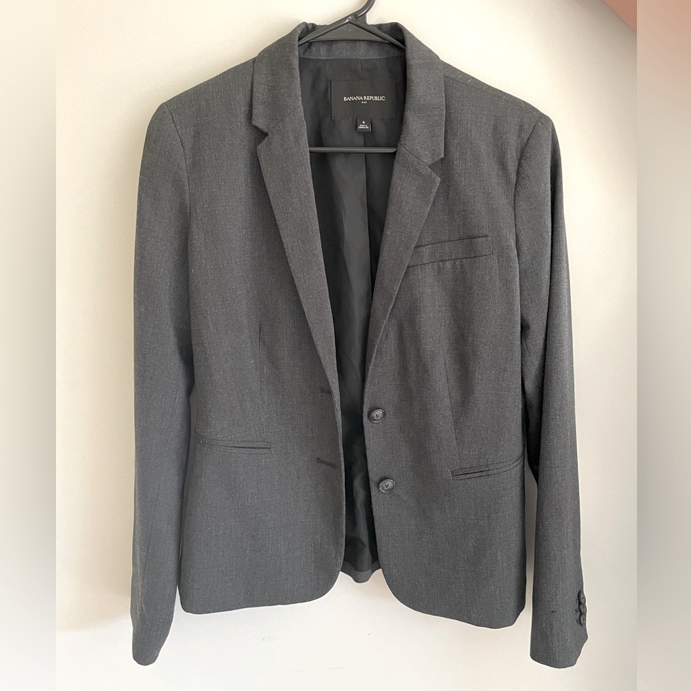 Banana Republic Women’s Gray Blazer